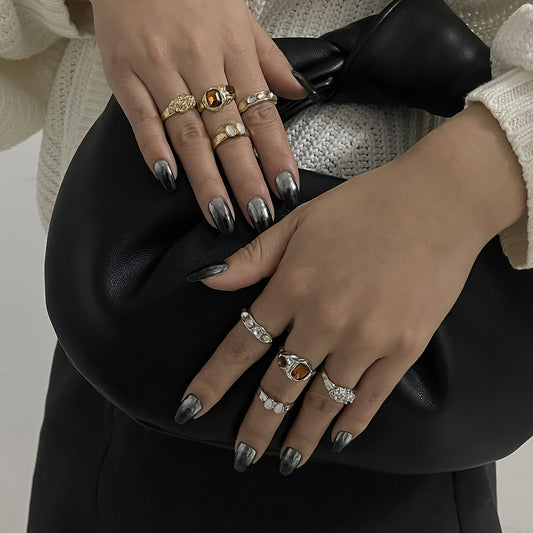 Anillo de Resina Geométrico Minimalista para Mujer con Base de Aleación y Acabado Bañado