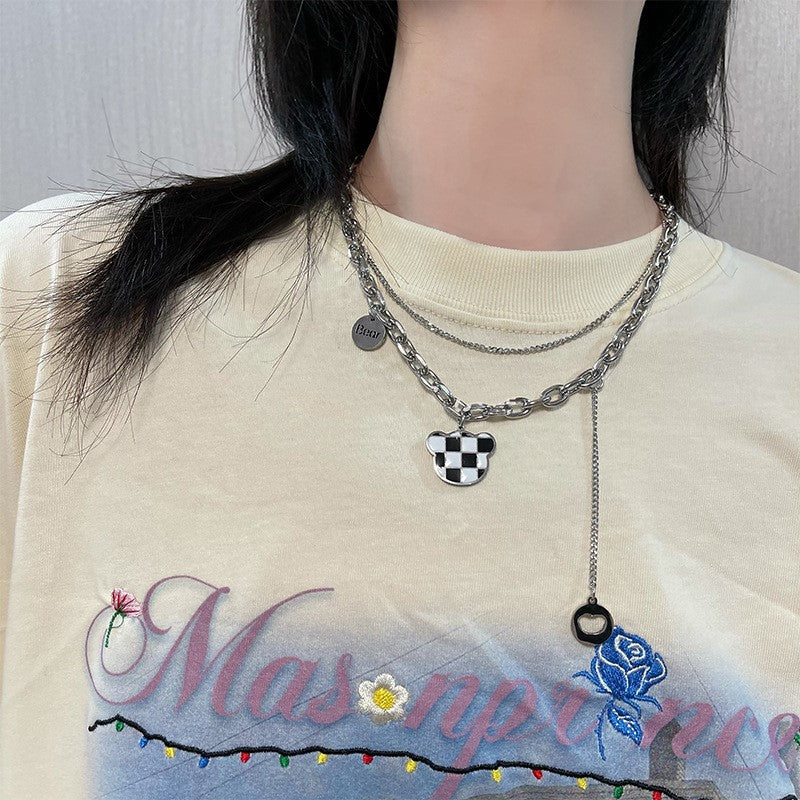 Collana minimalista a doppio strato in acciaio al titanio a quadri con orsetto per uomo e donna con finitura placcata