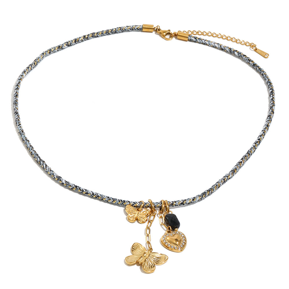 Collana pendente a farfalla minimalista in acciaio inossidabile con placcatura in oro 18 carati su cordino di cotone da donna