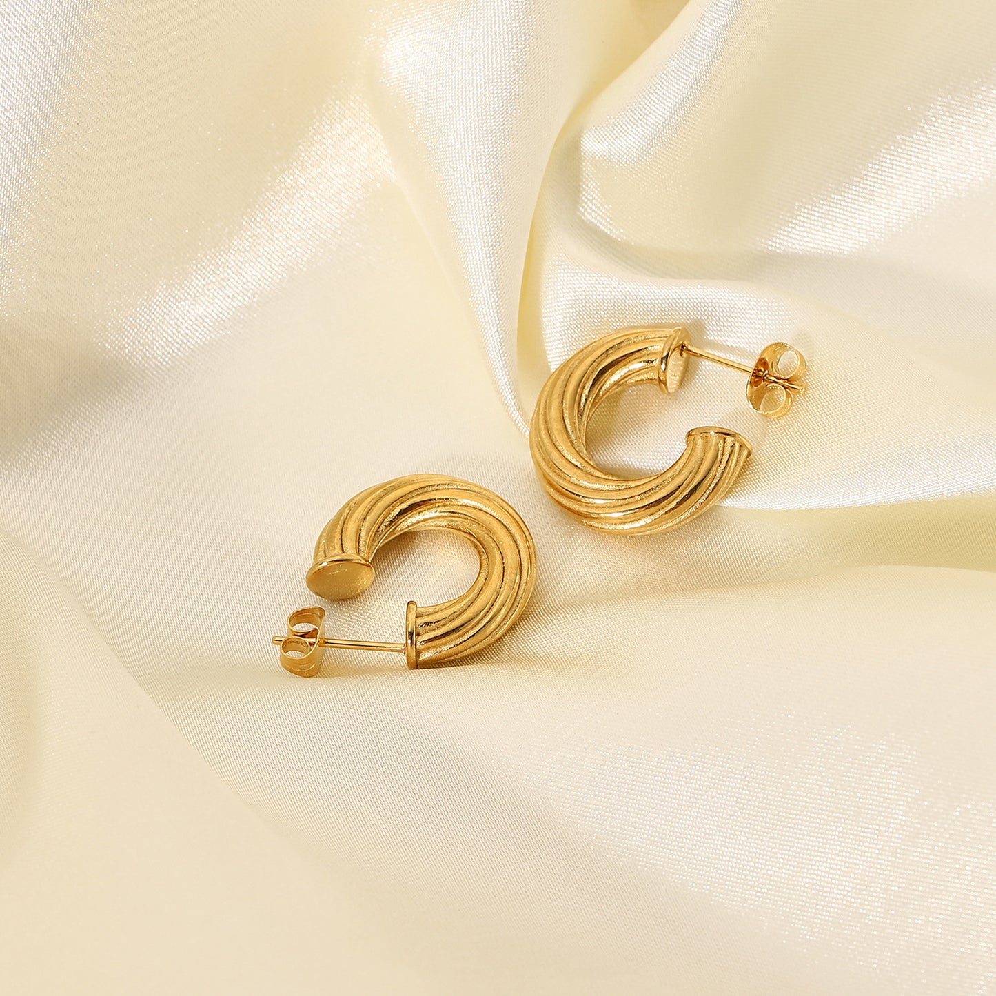 Pendientes de Acero Inoxidable Geométricos Retorcidos de Moda con Baño de Oro de 18K para Mujer