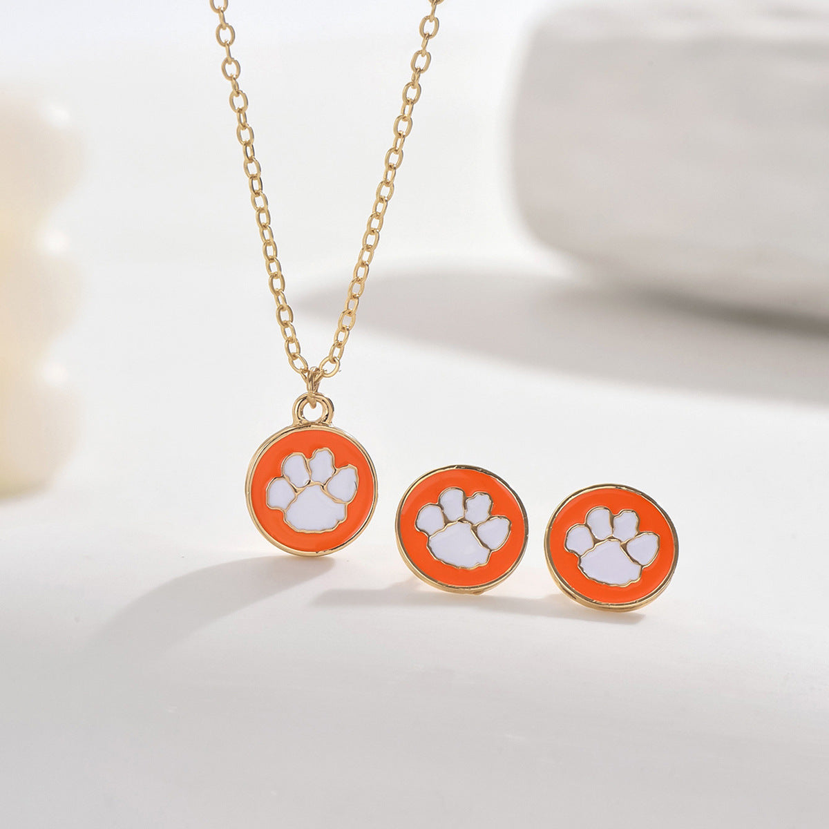 Fashionable OL Style Dog Paw Print Enamel Pendant Necklace Set for Women with Geometric Pattern and Circle Accent on Standard Chain