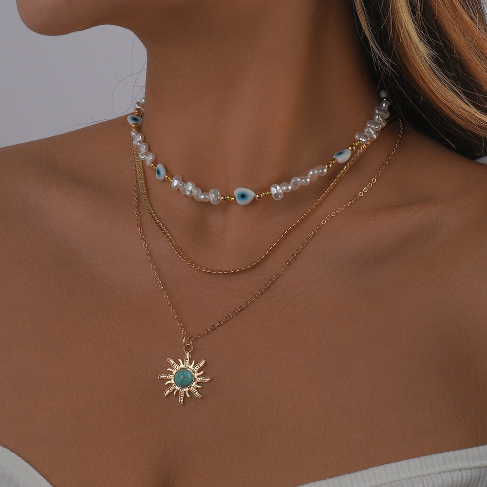 Dulce y Atrevido Collar de Clavícula Geométrico de Perlas para Mujer con Acabado Galvanizado