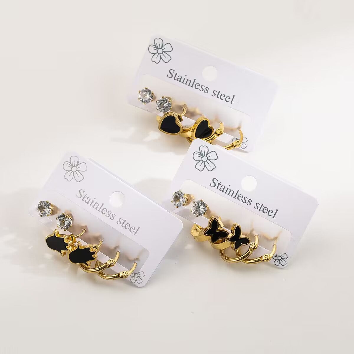 Pendientes de acero inoxidable pequeños con forma de corazón, dulces y atrevidos, con incrustaciones de diamantes de imitación para mujer