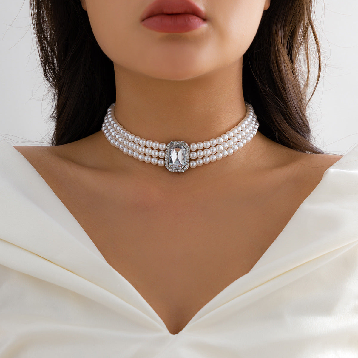 Minimalist Sweet Heart Resin Plated Crystal Pendant Ball Chain Necklace for Women