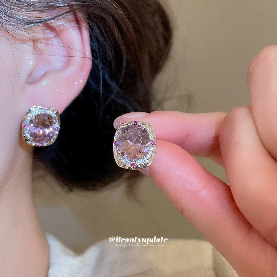 Elegante conjunto de pendientes y anillo de cobre con circonitas ovaladas para mujer, con estampado floral y estilo de lujo minimalista a la moda