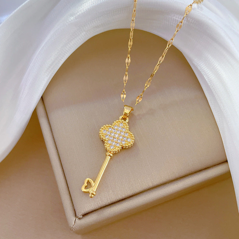Minimalist Clover-Shaped Titanium Steel Necklace with Rhinestone Inlay for Women and Men, Delicate Clavicle Chain