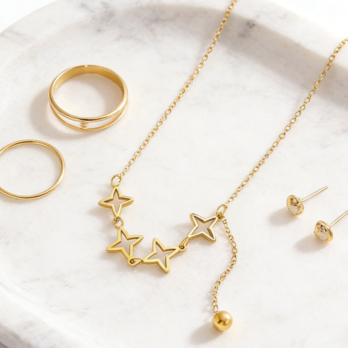 Collar de Lujo con Colgante de Estrella de Acero Inoxidable con Baño de Oro de 18K y Borla para Mujer