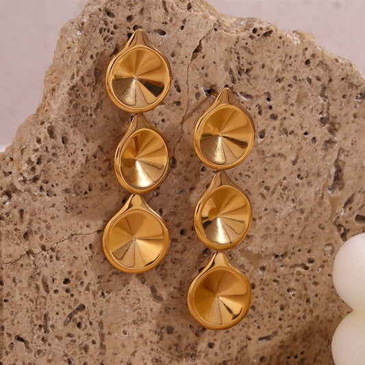 Pendientes de aro minimalistas de acero inoxidable chapado en oro de 18 quilates con diseño de tres niveles para mujer