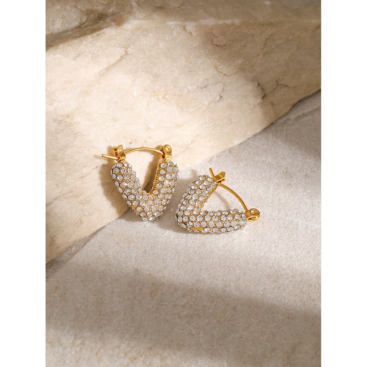 Fashion 18K Gold Plated Stainless Steel Hollow Basket Rhinestone Pearl Earrings for Women