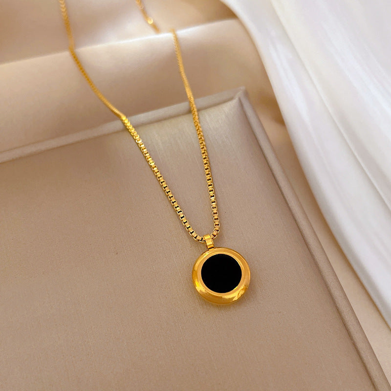 Minimalist Geometric Mother-of-Pearl Round Pendant Necklace in Titanium Steel with Gold Plating for Women and Men