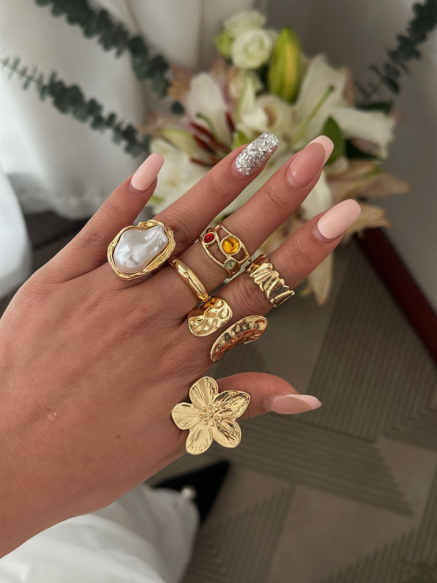 Vintage Gold Plated Alloy Floral Baroque Pearl Ring