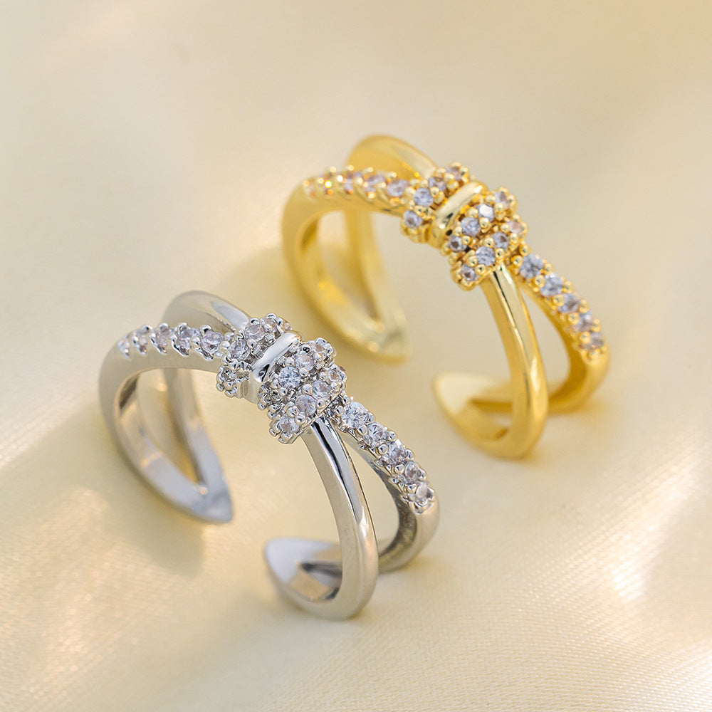 Minimalist Two-Tone Cross-Over Ring for Women with Zircon Inlay in Gold-Plated Copper, Geometric Fashion Ring