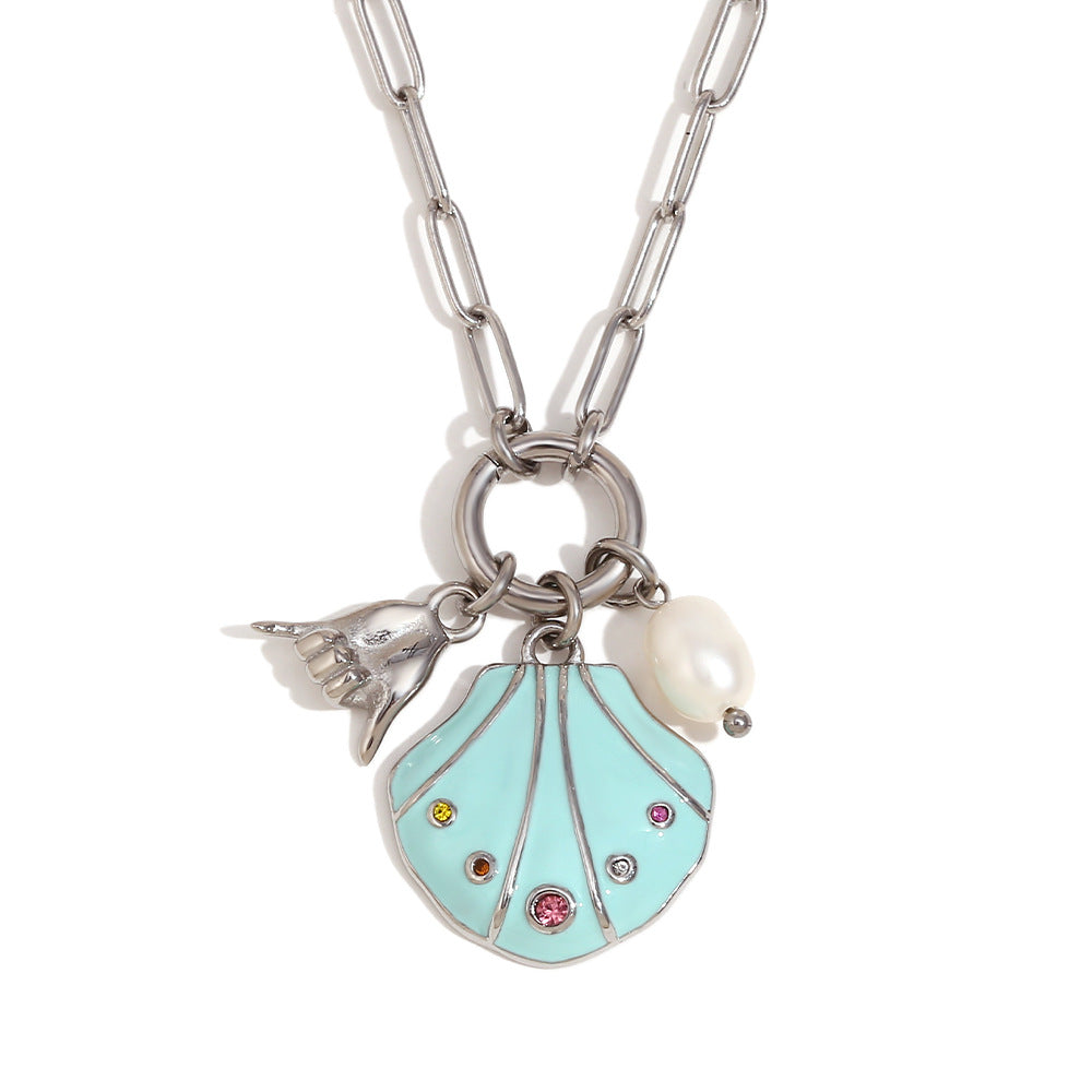 Collana con ciondolo in acciaio inossidabile geometrico minimalista alla moda con placcatura in oro 18 carati, dettagli in strass colorati, motivo a conchiglia e design a gesto della mano