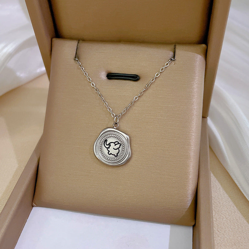 Punk Minimalist Stainless Steel Letter Geometric Necklace for Women, Distressed Finish, Irregular Chain Style, Unisex Fashion Jewelry