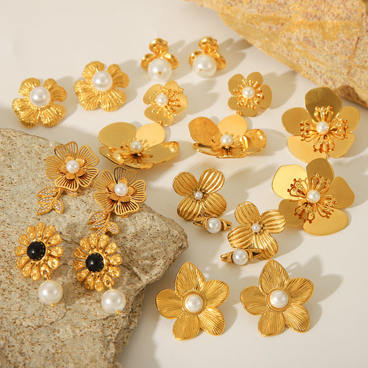 Vintage French Style 18K Gold Plated Stainless Steel Flower Pearl Stud Earrings for Women