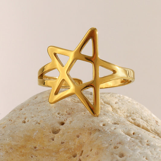 Creative Star-Shaped Stainless Steel Ring with 18K Gold Plating for Women, Casual and Fashion-Forward Design