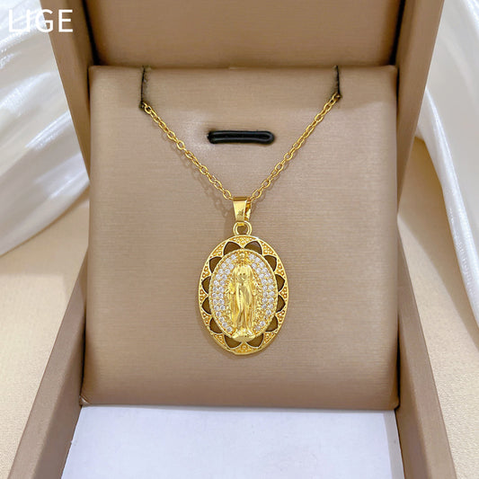 Sweet Minimalist Oval Geometric Hollow Portrait Rhinestone Pendant Titanium Steel Necklace for Unisex