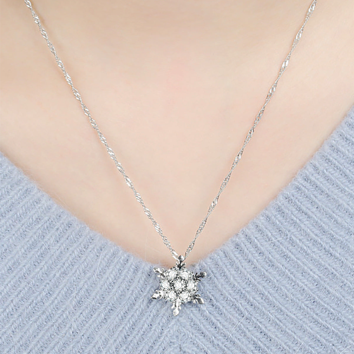 Collar de copo de nieve geométrico para mujer con incrustaciones de diamantes de imitación, cadena de aleación en estilo minimalista y moderno