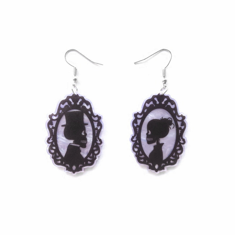 Pendientes góticos de Halloween con diseño asimétrico de calavera zombie y novia y novio fantasma de acrílico estilo vintage de dibujos animados