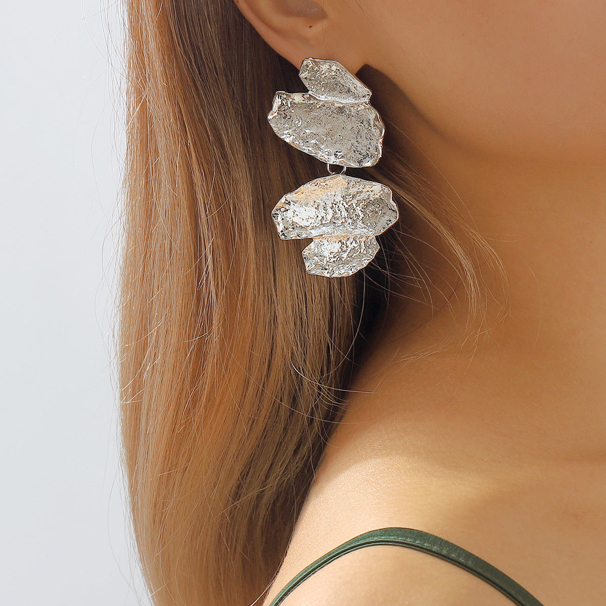 Pendientes de aleación con diseño geométrico, chapados, dulces y atrevidos para mujer