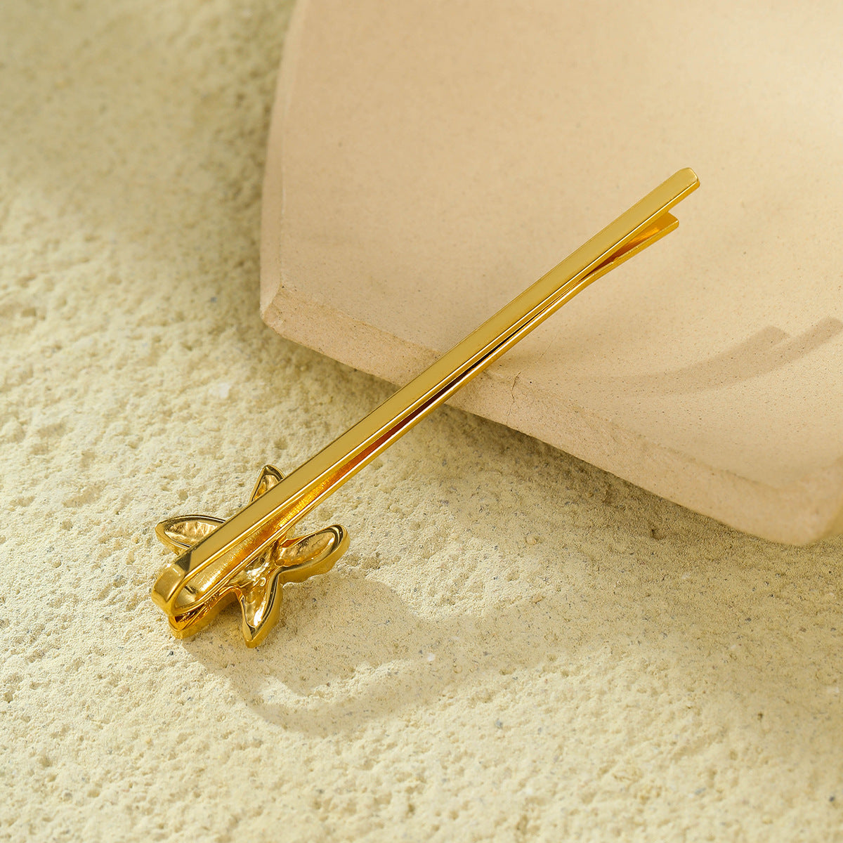 Elegant Starfish Hair Clip for Women Stainless Steel with 18K Gold Plating Minimalist Bar Clip for Bangs and Flyaways