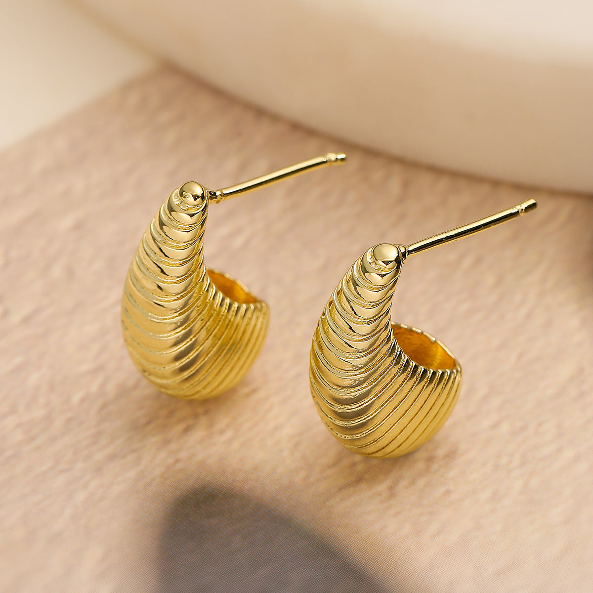 Vintage Geometric Copper Earrings with 18K Gold Plating for Women