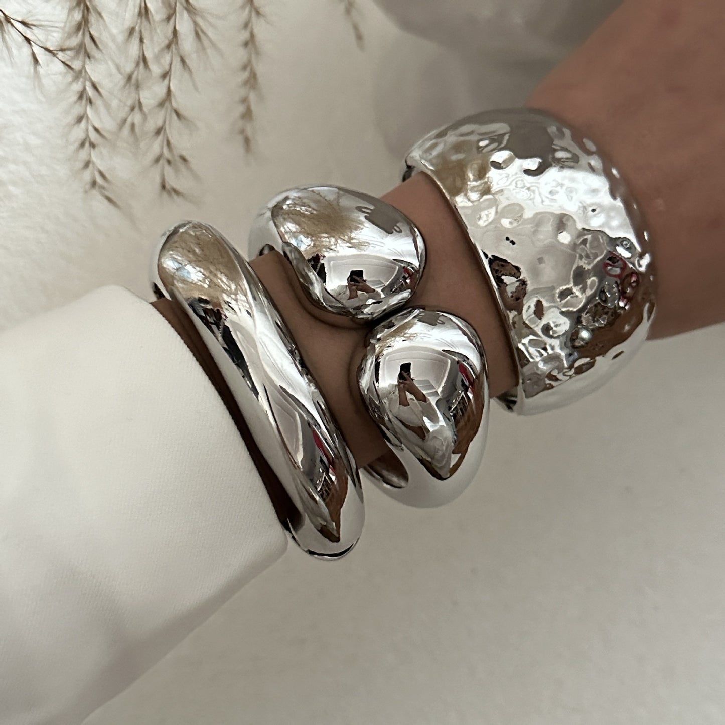 Heavy-Duty Polished Double Teardrop Oval Alloy Bracelet Set