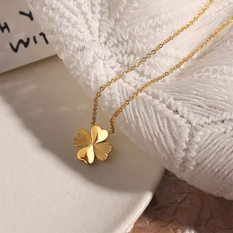 Natural Style Clover Pendant Necklace for Women in Titanium Steel with O-Chain Design for Sweater Layering