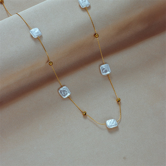 Minimalist French Retro Square Pearl Pendant Necklace in Titanium Steel with Thin Chain and Plated Finish for Women