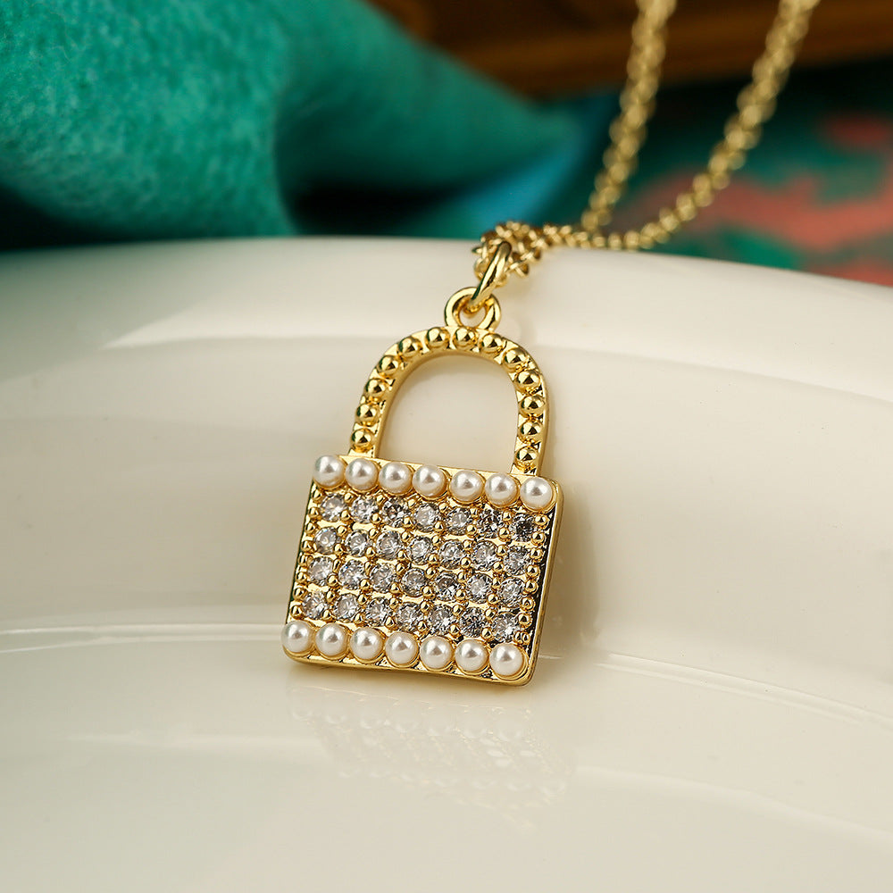 Minimalist Heart-Shaped Copper Pendant Necklace with Real Gold Plating and Zircon Accents for Women