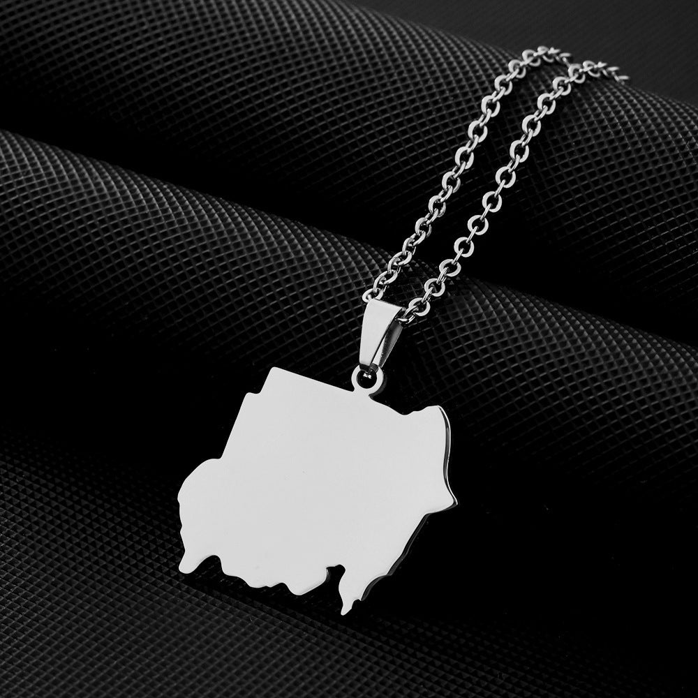 Collana Unisex alla Moda in Acciaio al Titanio Placcato Geometrico con Ciondolo in Acciaio Inossidabile con Catena a O