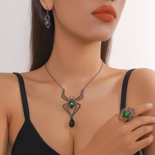 Set collana con ciondolo a ragno di Halloween con orecchini e anello in lega con finitura placcata da donna