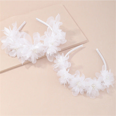 Sweet Princess-Style 3D Floral Headband for Girls Made of Fabric with Handcrafted Detailing