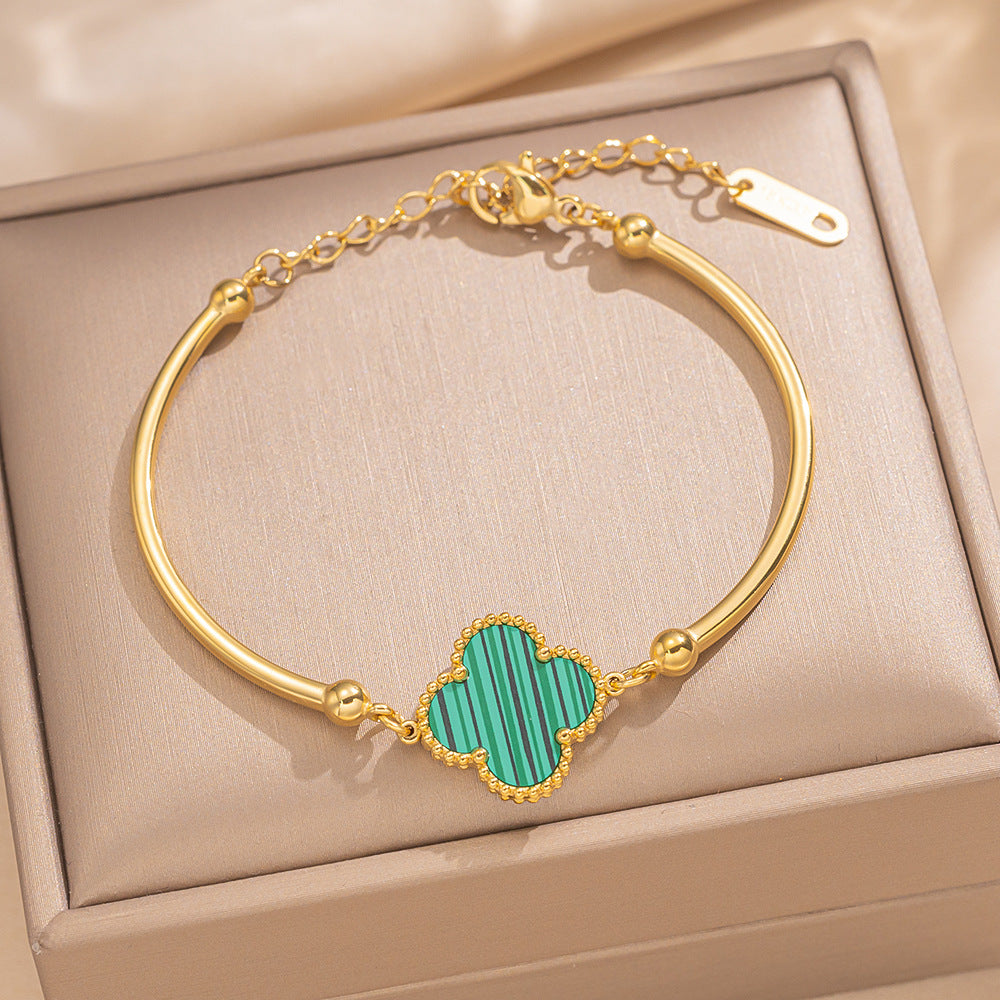 Minimalist Star-Shaped Titanium Steel Bracelet for Women with Electroplated Finish
