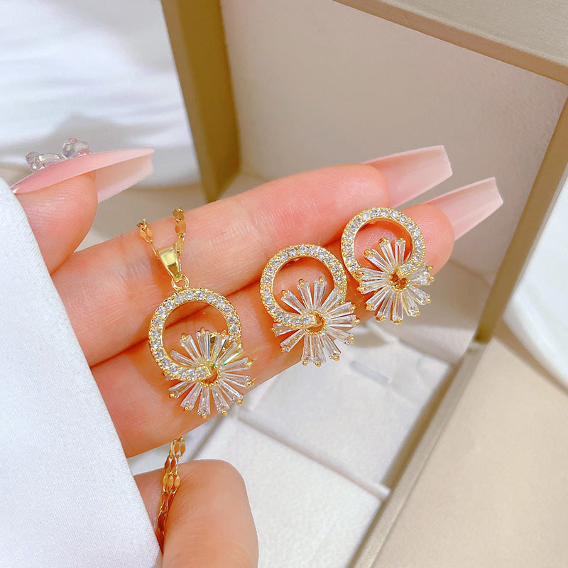 Parure di Orecchini e Collana in Rame Placcato con Zirconi Geometrici di Lusso