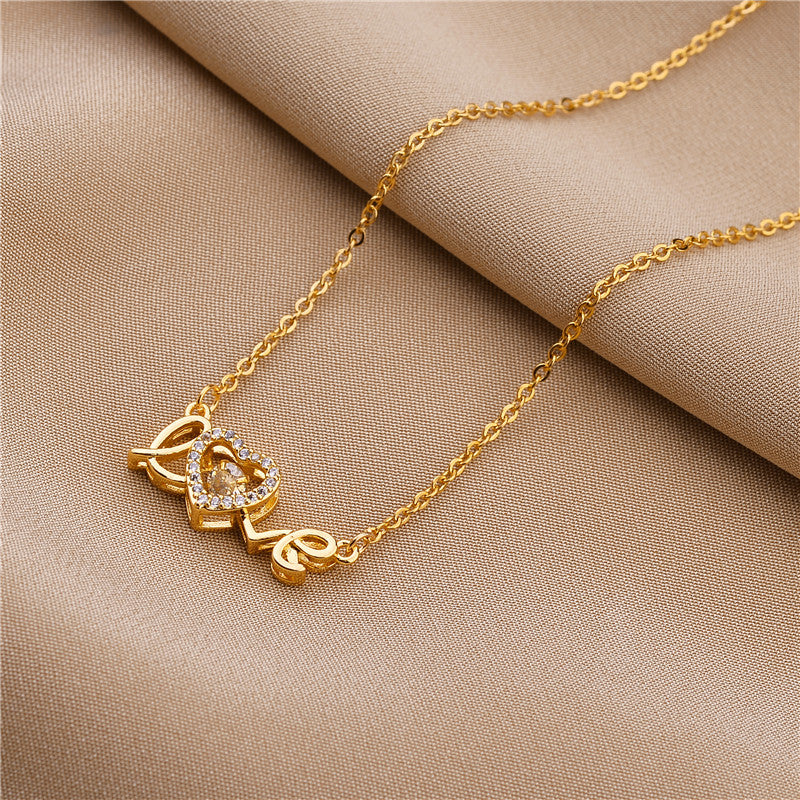 Collana Elegante da Donna in Acciaio al Titanio a Forma di Battito Cardiaco con Ciondolo Lettera d'Amore e Finitura Elettroplaccata