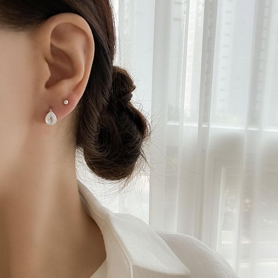 Minimalist Fashion Ear Cuffs in 925 Sterling Silver with AB Rhinestone Inlay and Teardrop Shape