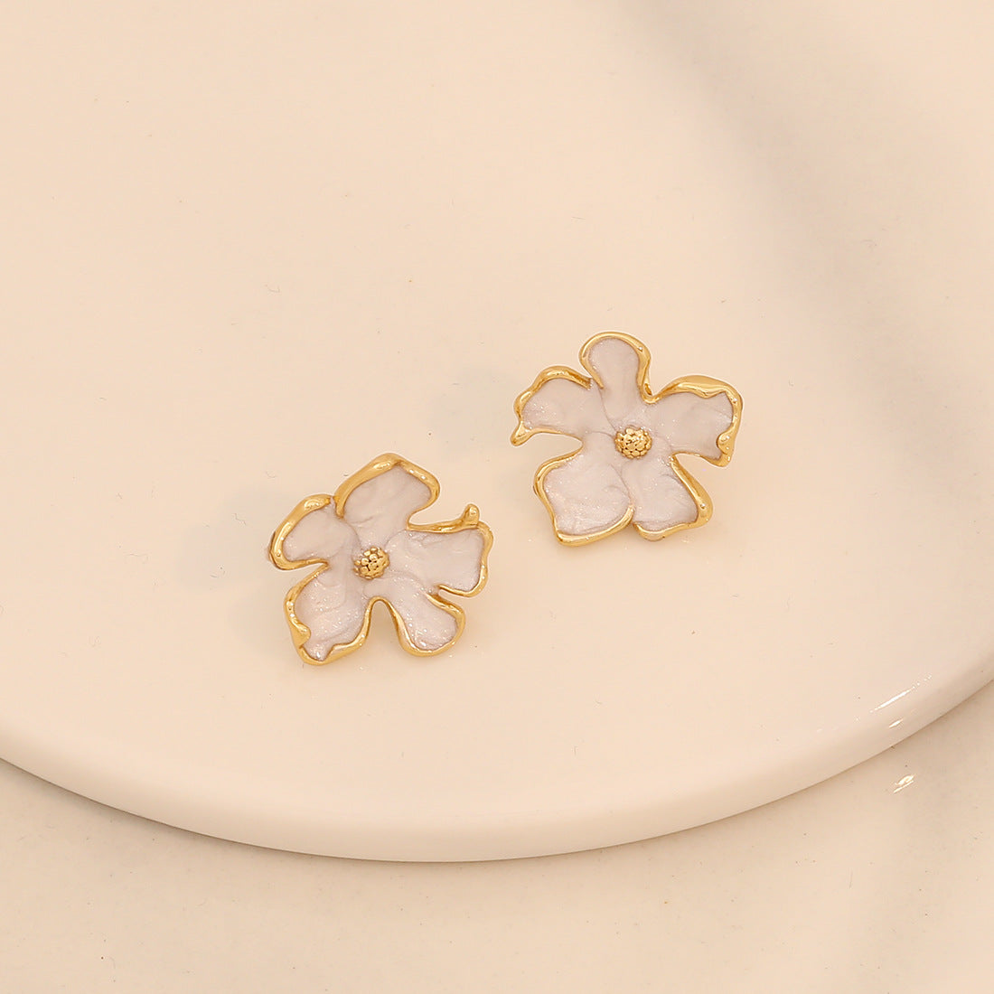 Fashionable Floral Geometric Stainless Steel Stud Earrings with Enamel Finish for Women