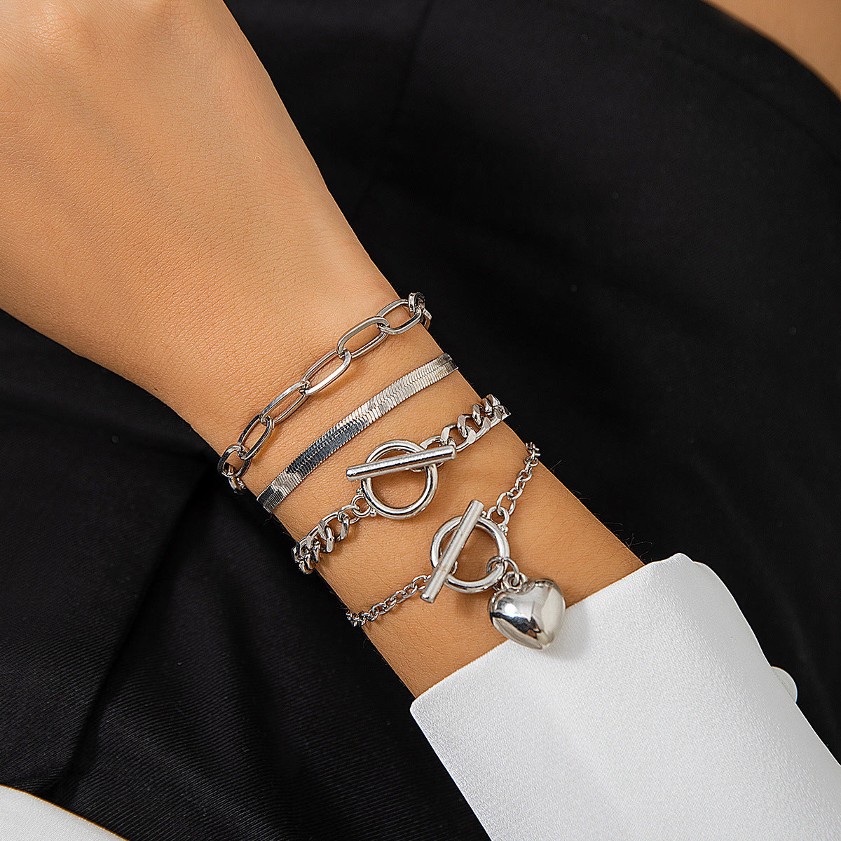 Bracciale a maglie Snake in Lega a Forma di Cuore Geometrico Punk con Finitura Placcata per Donna