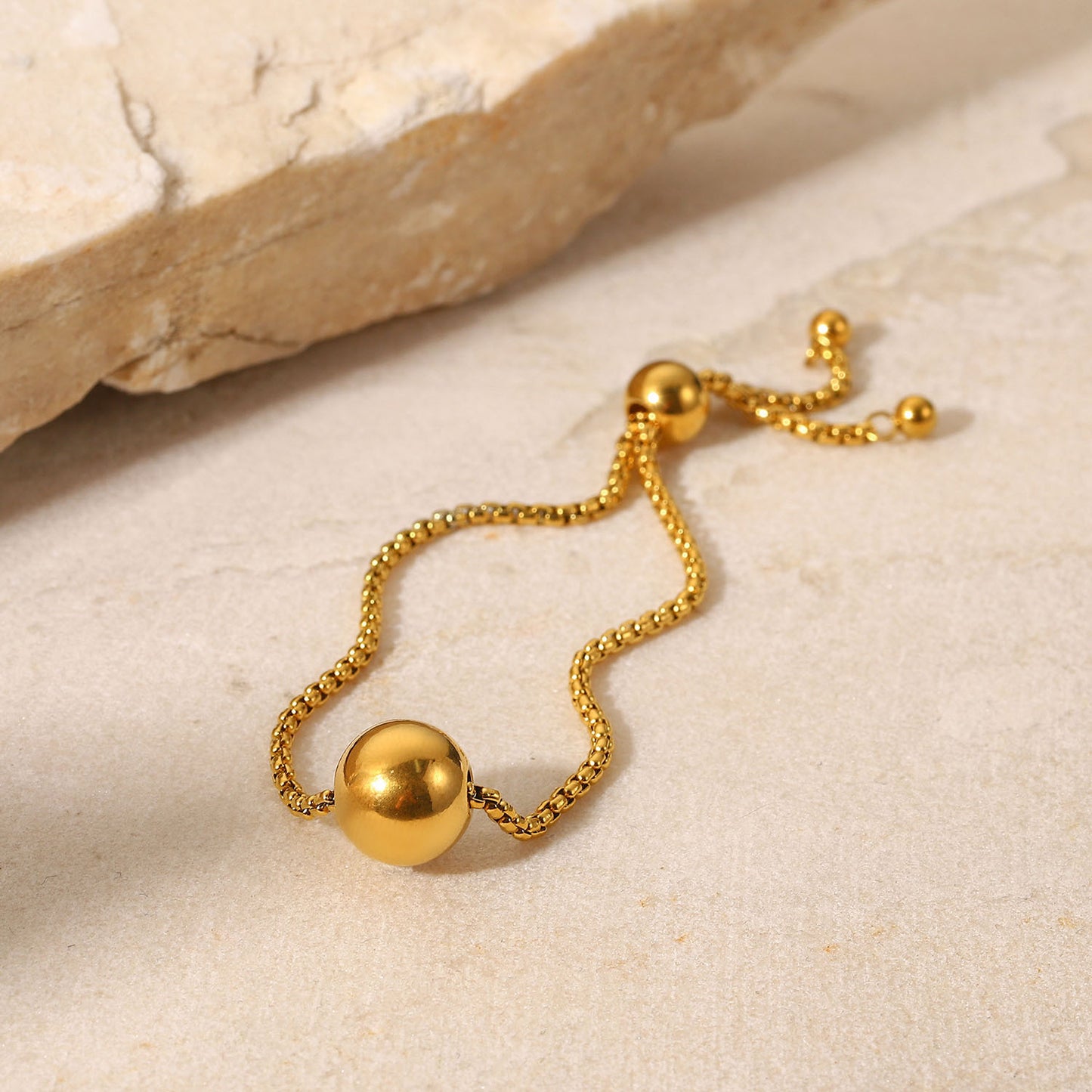 INS Style Geometric Titanium Steel Bracelet with 18K Gold Plated Round Pendant on Box Chain Adjustable Pull-Through Design