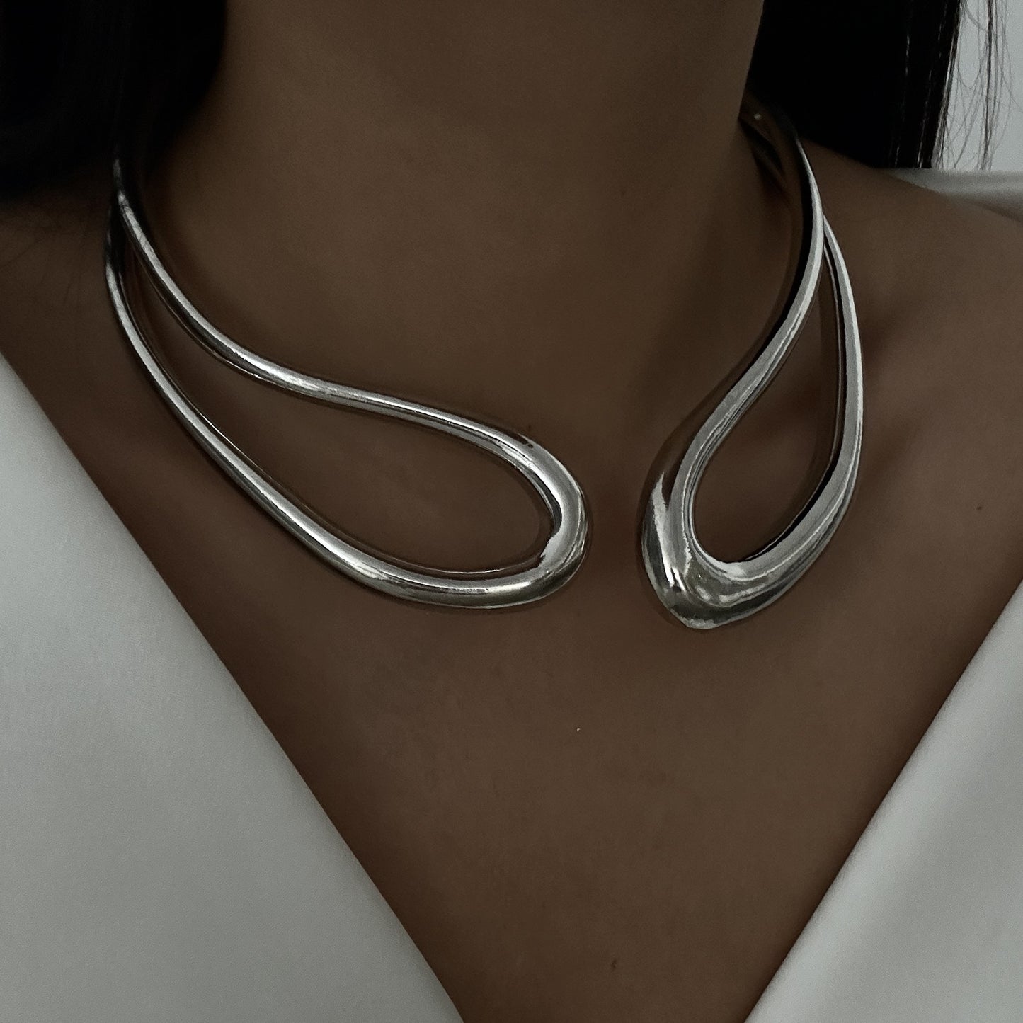 Collana girocollo a doppio strato in lega geometrica minimalista elegante per donna