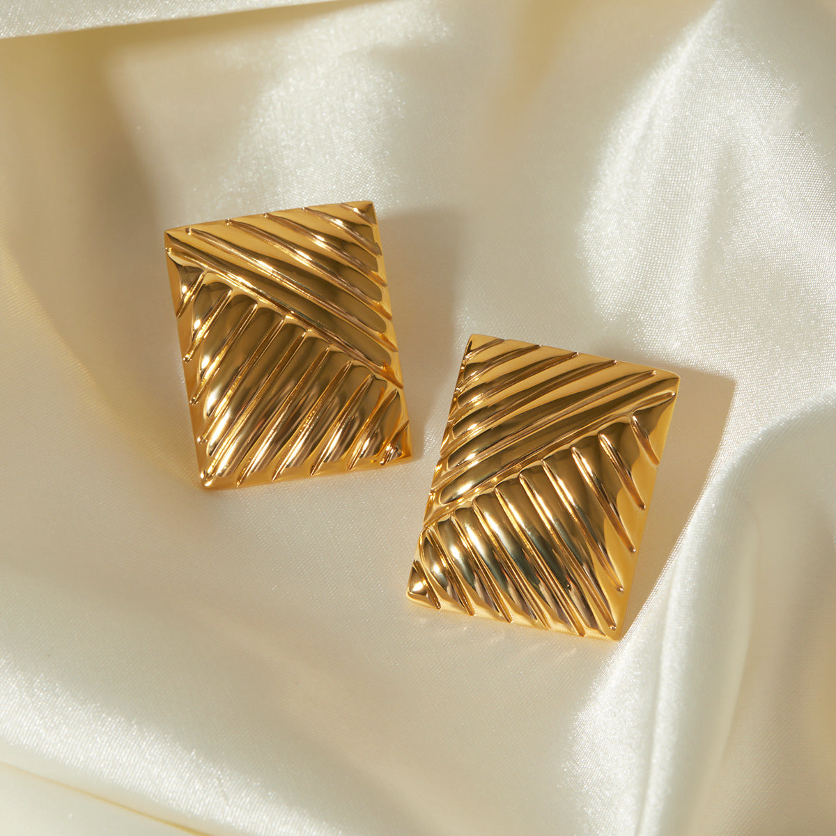 Minimalist Geometric Stainless Steel Earrings with 18K Gold Plating for Women