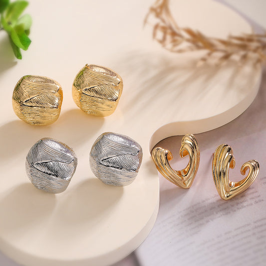 Minimalist Geometric Copper Stud Earrings with Real Gold Plating for Women Vintage-Inspired Fashion Jewelry