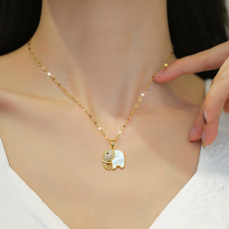 Collana Lusso Elegante Geometrica Elefante Guscio in Titanio Acciaio e Acciaio Inossidabile con Ciondolo in Rame