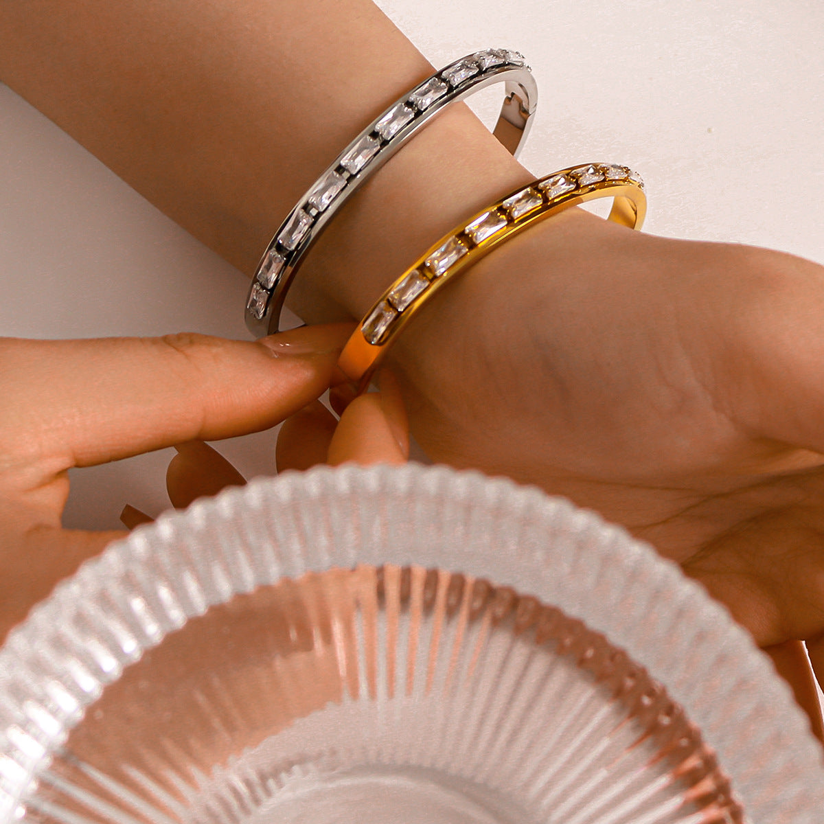 Ins Style Irregular Shape Stainless Steel 18K Gold Plated Diamond Accented Cuff Bracelet for Women