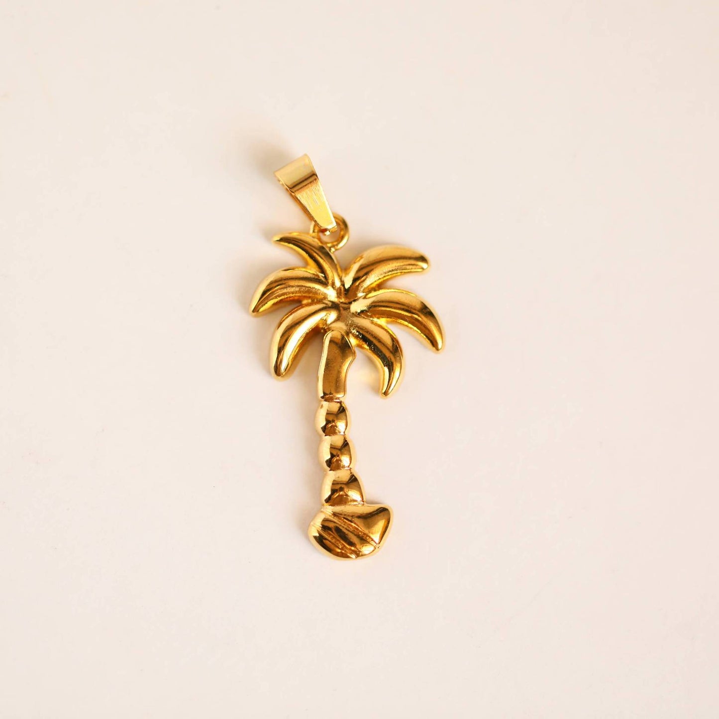 Minimalist 18K Gold Plated Titanium Steel Butterfly Charm Bar with Shell Conch Elements for Women