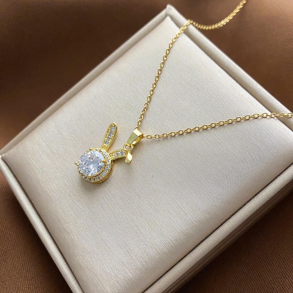 Collana con Ciondolo Floreale Minimalista per Donne e Uomini in Acciaio al Titanio con Catena a Serpente, Finitura Galvanizzata e Design Irregolare