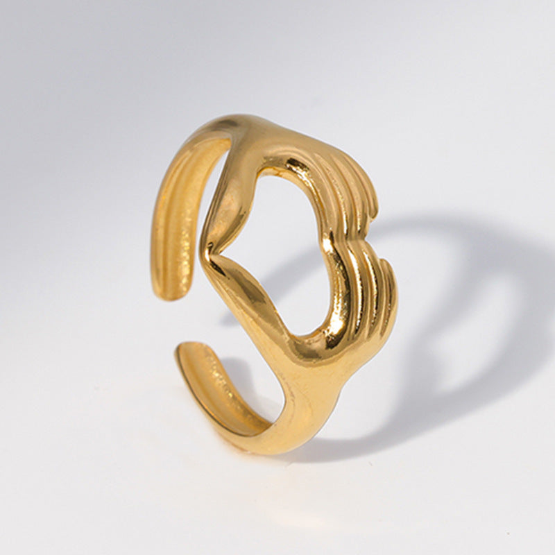 Anillo Minimalista de Titanio y Acero con Forma de Corazón Abierto para Mujer con Acabado Chapado y Diseño Creativo de Hip-Hop