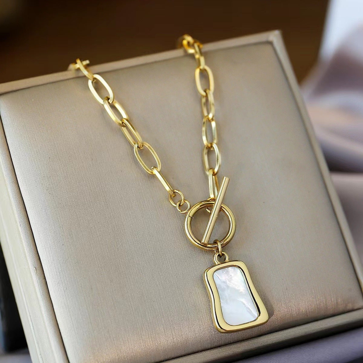 Natural Minimalist Geometric Pendant Necklace for Women in Stainless Steel with Plated Finish, Elegant Clavicle Chain