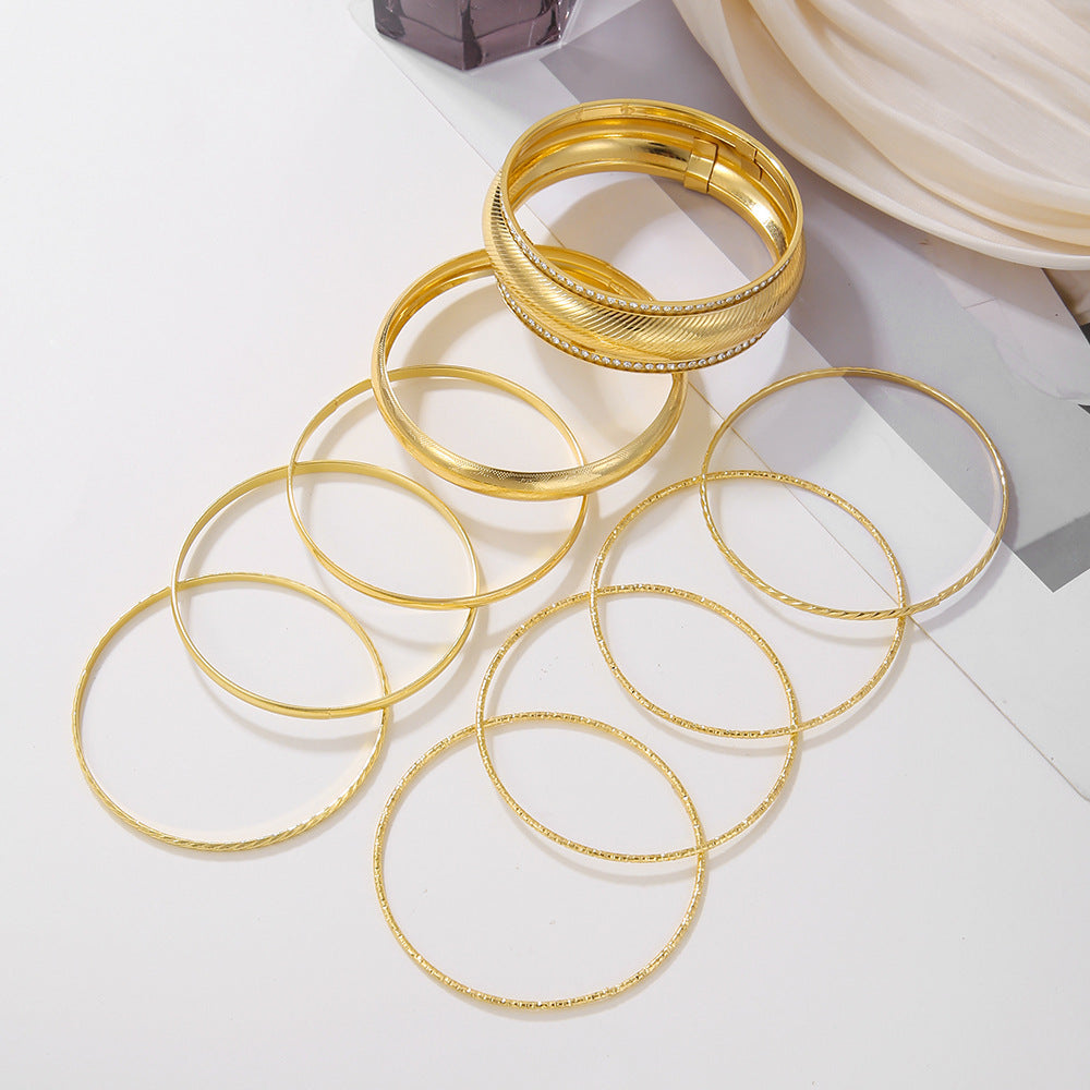 Fashion Geometric Round Rhinestone Inlay Plated Alloy Bracelet Set